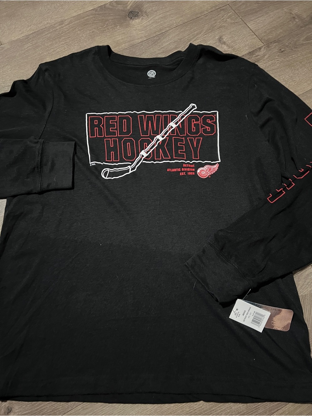 Red Wings Long Shirt Shirt Size XL New
